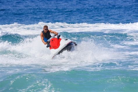 Five major factors contribute to the life of your battery 1. . How long do jet skis last